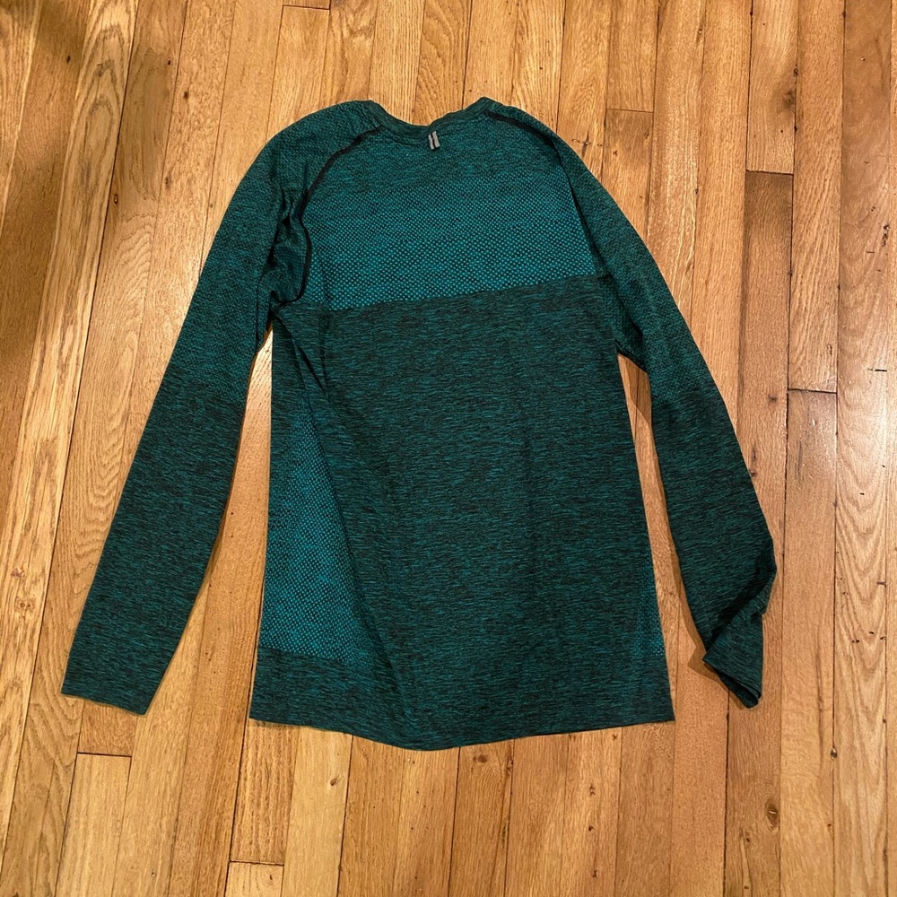 Men’s Nike Dryfit long sleeve